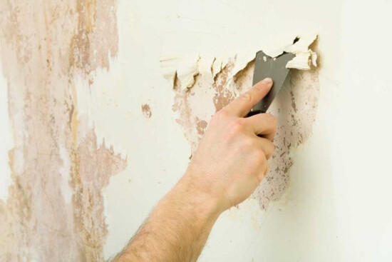 Vệ sinh và chuẩn bị bề mặt sơn